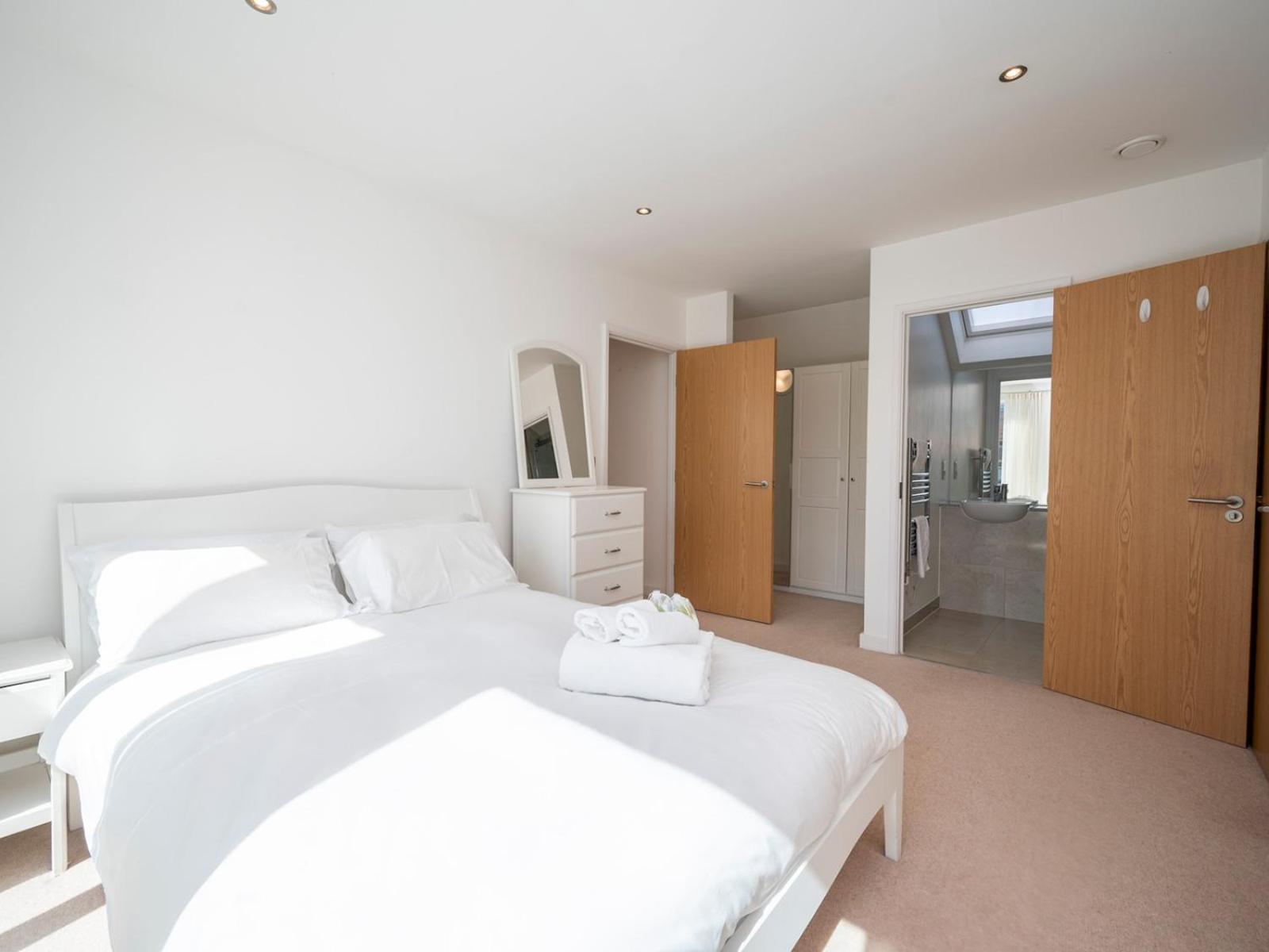 Camberwell Central Spacious Townhouse Se5 Pass The Keys