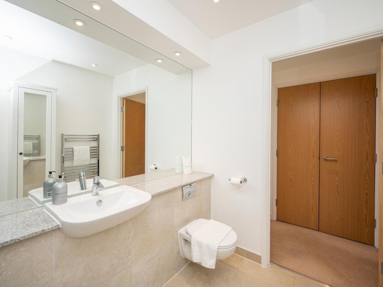 Camberwell Central Spacious Townhouse Se5 Pass The Keys * Londra